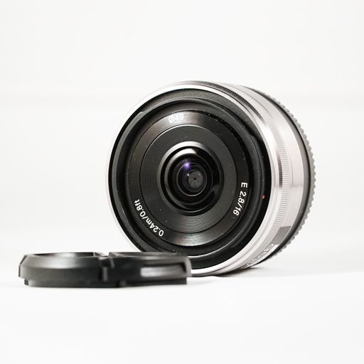 canon 24 70mm f2.8 l usm ff - SONY 16mm – f/2.8 APS-C